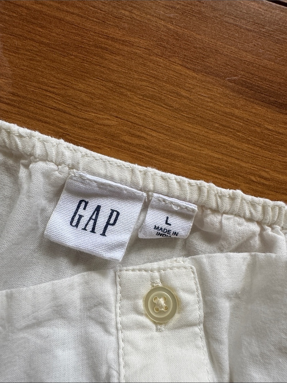 GAP White Eyelet Blouse L - Picture 2 of 4